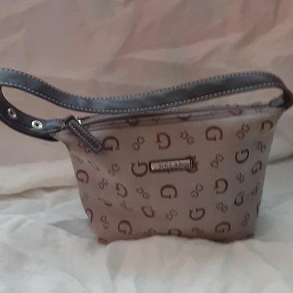 guess tan handbag